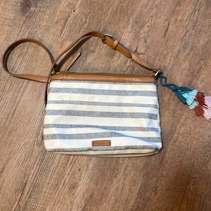 Fossil purse